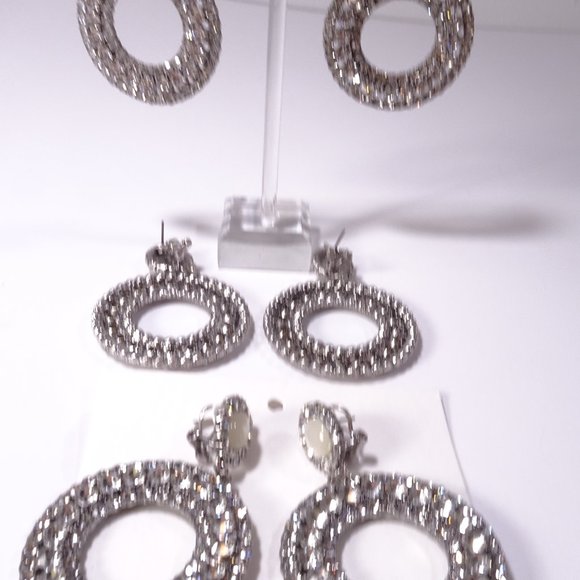 Banana Republic Brilliant CRYSTAL WREATH Opal Circle Drop EARRINGS NWT 68 - Picture 2 of 6